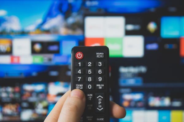 How does local listings benefit business